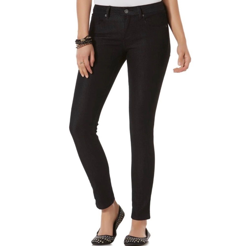 Bongo Women's Junior Size 5 Skinny Jeans Black Wash Stretchy NWT 5-Pocket Style